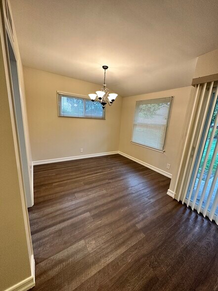 Building Photo - 8950 Etiwanda Ave