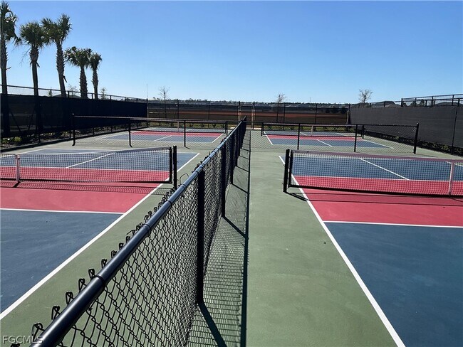 Building Photo - 17236 Cantu Ct