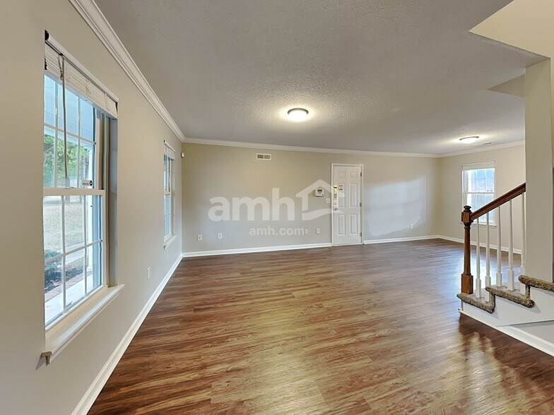 Building Photo - 408 Mossie Smith Rd