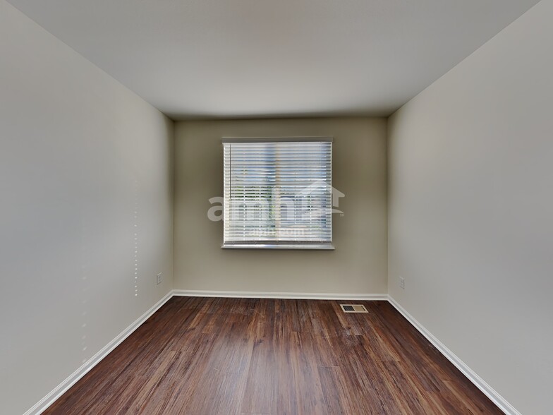 Building Photo - 4990 Hawk Meadow Dr