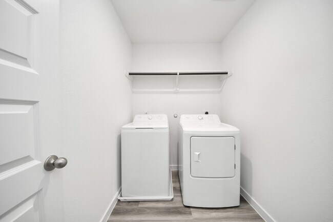 Building Photo - 10326 Penryn Frst Trl