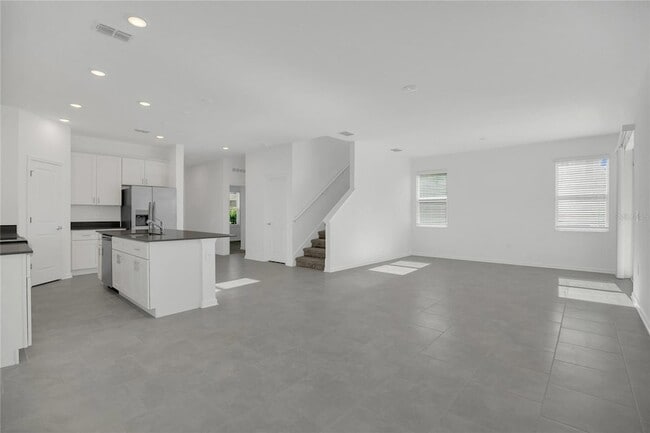 Building Photo - 2048 Shaggy Fisher Dr