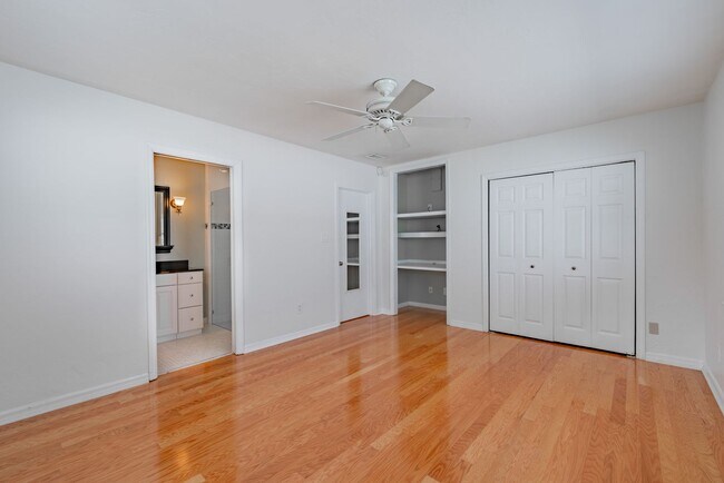 Building Photo - Charming Riverside Heights Rental – Update...