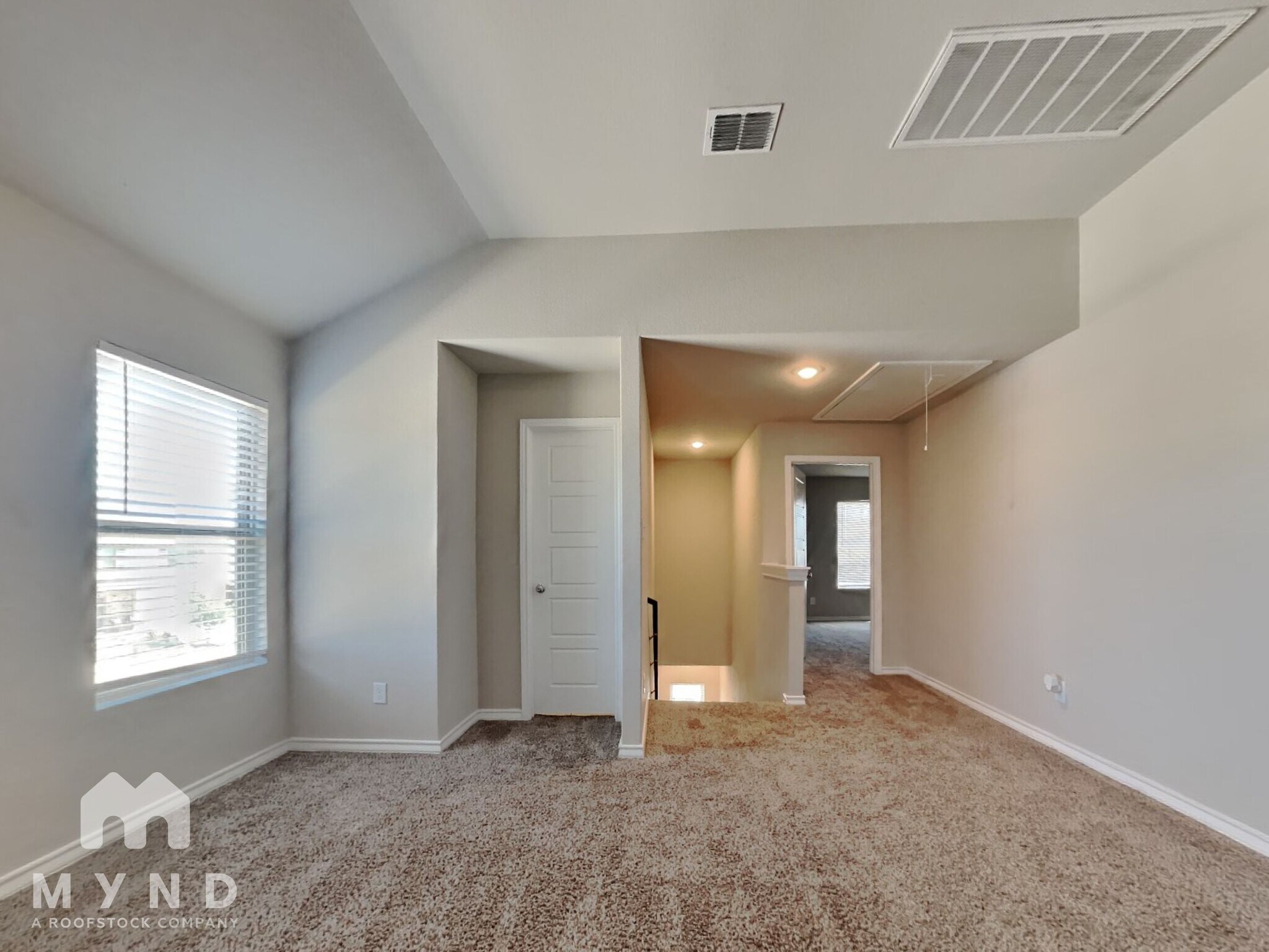 Building Photo - 6327 Sycamore Run