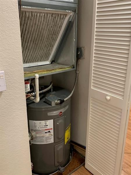 Building Photo - 2565 Centergate Dr