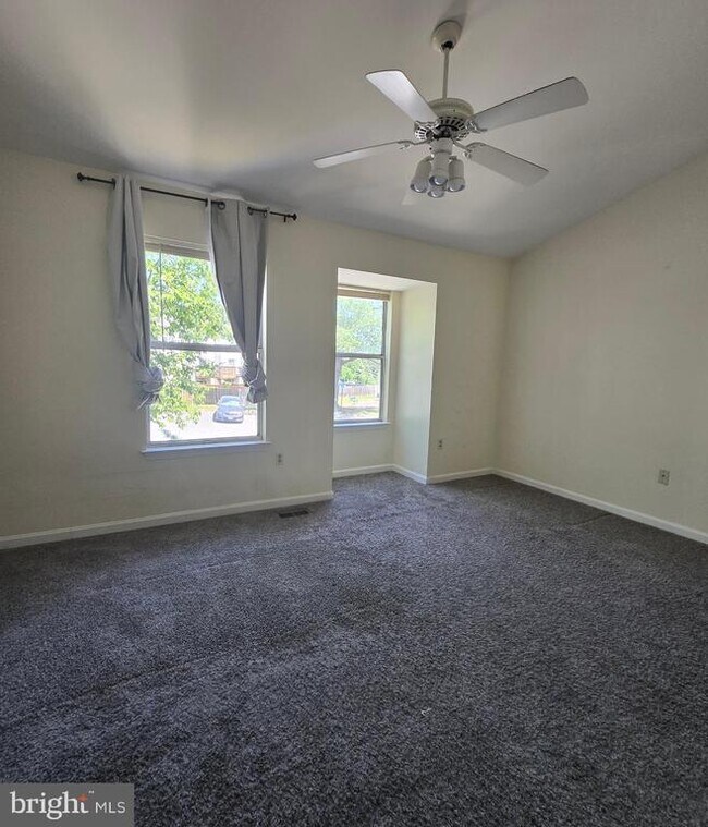Building Photo - 15318 Gunsmith Terrace