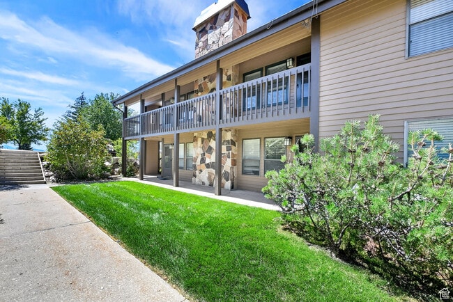 Building Photo - 3615 N Wolf Ldg Dr