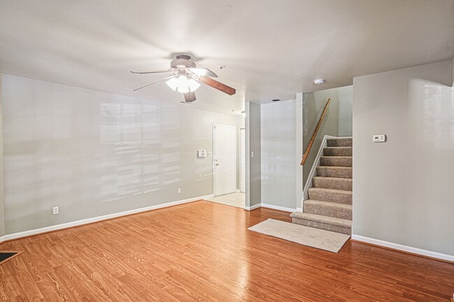 Building Photo - Heatherfield Condo Association - Columbia