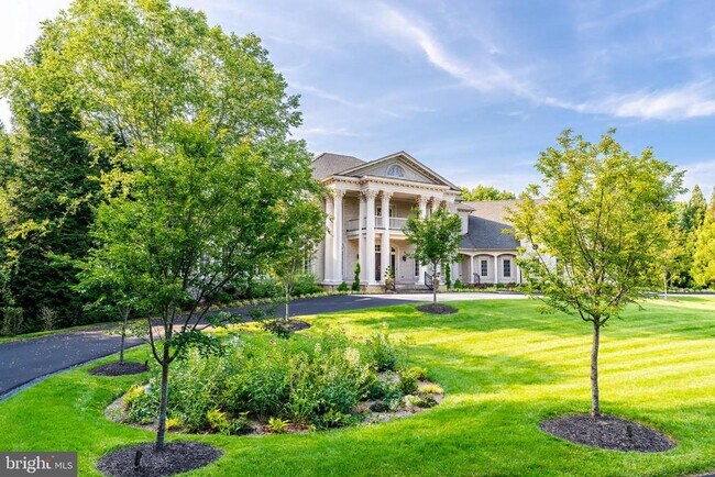 Building Photo - 860 Nicholas Run Dr