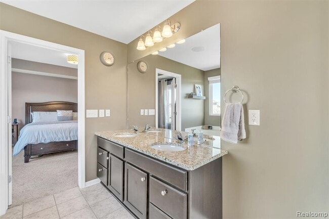 Building Photo - 15745 Diamante Dr