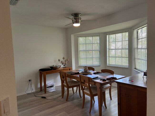 Building Photo - 6665 Water Oak Ct