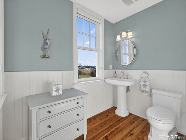 Building Photo - 505 Seaside Ave