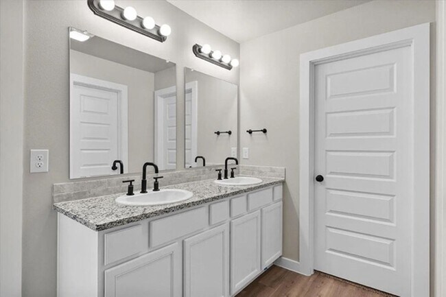 Building Photo - Perfect 4 bedroom 2 bath Home in South Lubbock