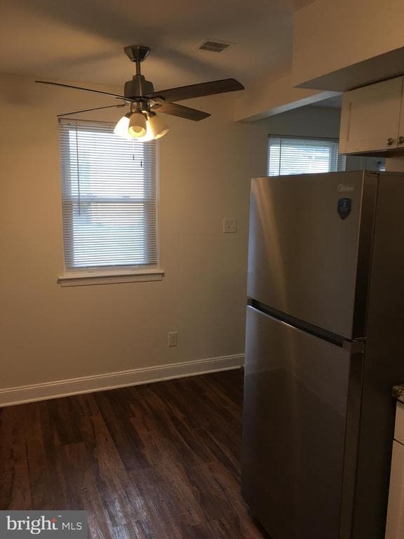 Building Photo - 12 Reliance Ct