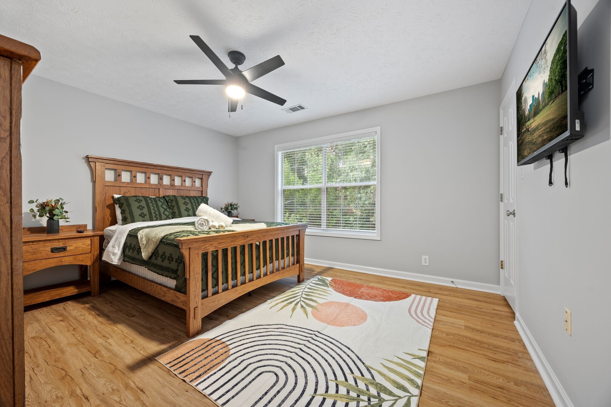 Building Photo - 350 Saddle Bridge Dr