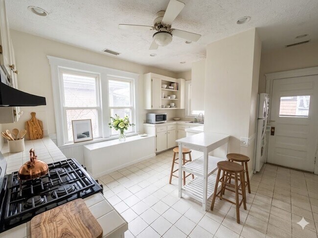 Building Photo - 207 Boston Ave