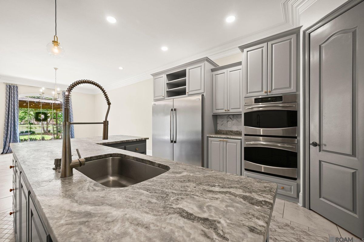 Building Photo - 19537 S Harrells Ferry Rd