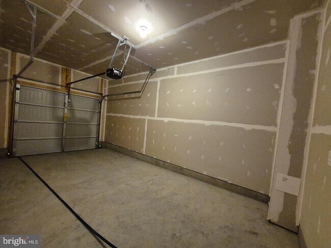 Building Photo - 141 Tigney Dr