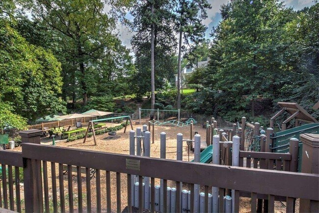 Building Photo - 395 Lofton Rd NW