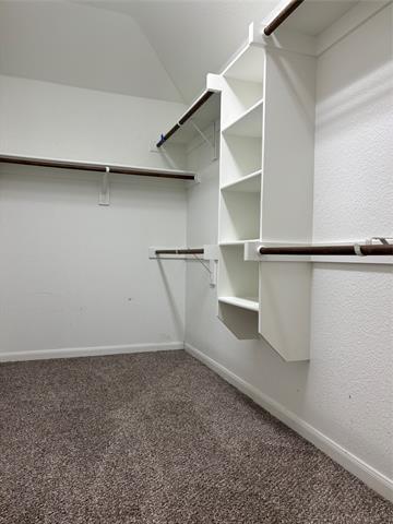 Building Photo - 9220 Hawthorne Dr