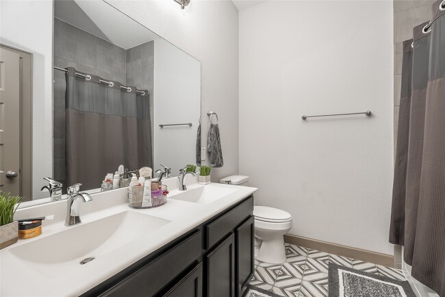 Building Photo - 2236 Bayou Cove Ln
