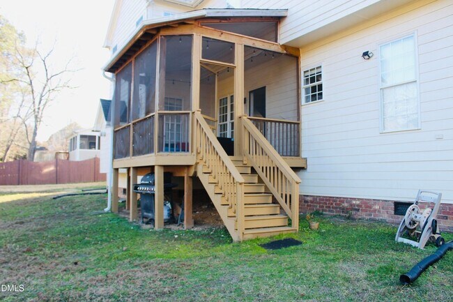 Building Photo - 1517 Wood Spring Ct