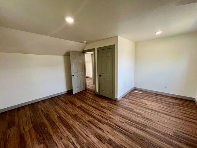 Building Photo - 3 Bed 1.5 Bath Single Family Home in Wausau