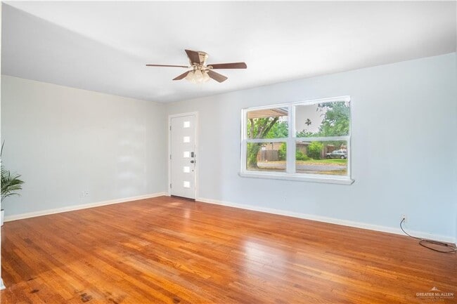 Building Photo - 619 Highland Ave