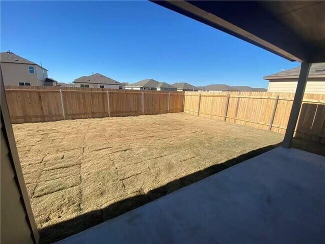 Building Photo - 266 Silver Glen Dr