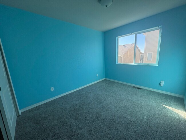 Building Photo - 4159 Samaritan Lp