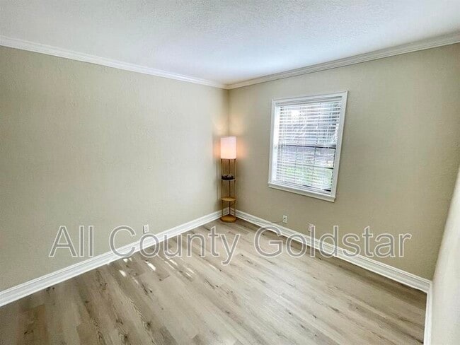 Building Photo - 19505 Quesada Ave