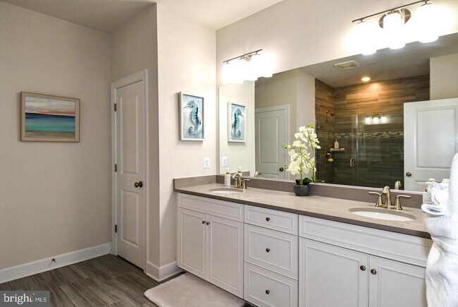 Building Photo - 43444 Stonewood Crossing Ter