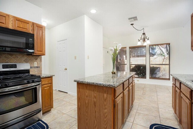 Building Photo - 14531 Sun Harbor Dr