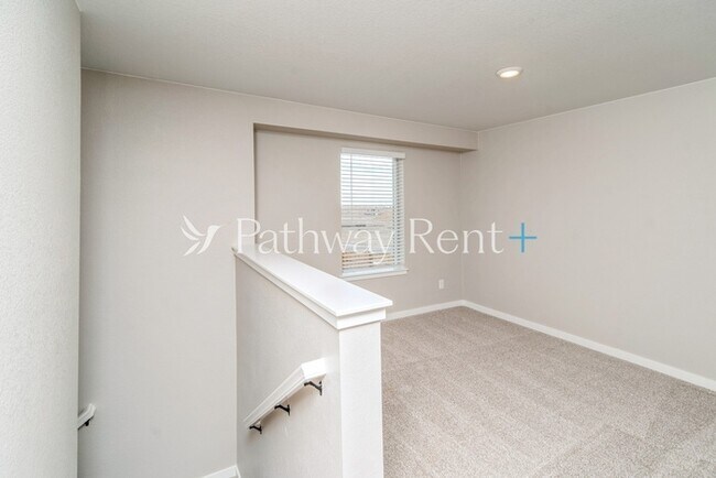 Building Photo - 9351 Yampa St