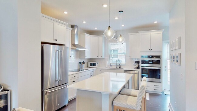 Building Photo - 18016 Nolita Ln