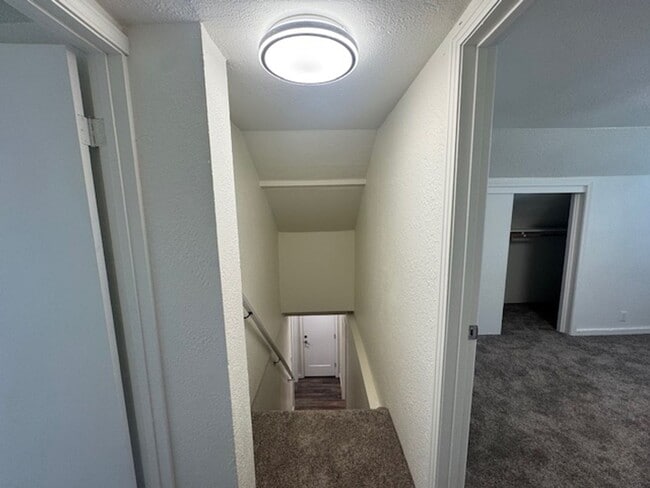 Building Photo - Beautiful 4 bedroom CUTTEN home