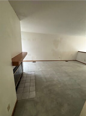 Building Photo - 236 Westside Dr