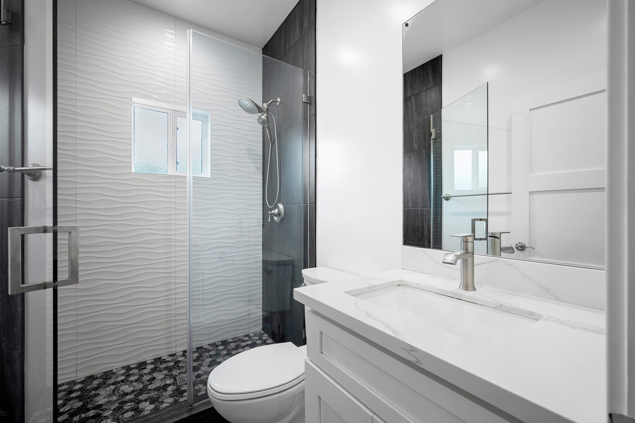 Building Photo - 13313 Wixom St