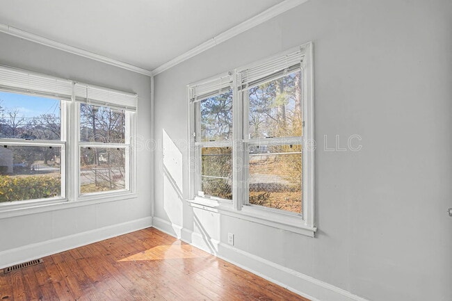 Building Photo - 1895 Markone St NW