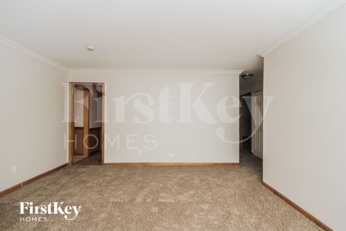 Building Photo - 1370 Robinwood Dr