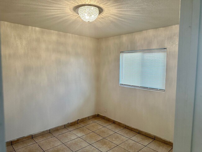 Building Photo - Madison