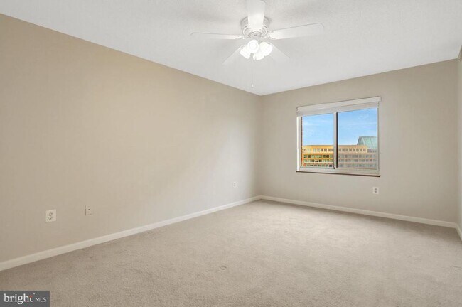 Building Photo - 2151 Jamieson Ave