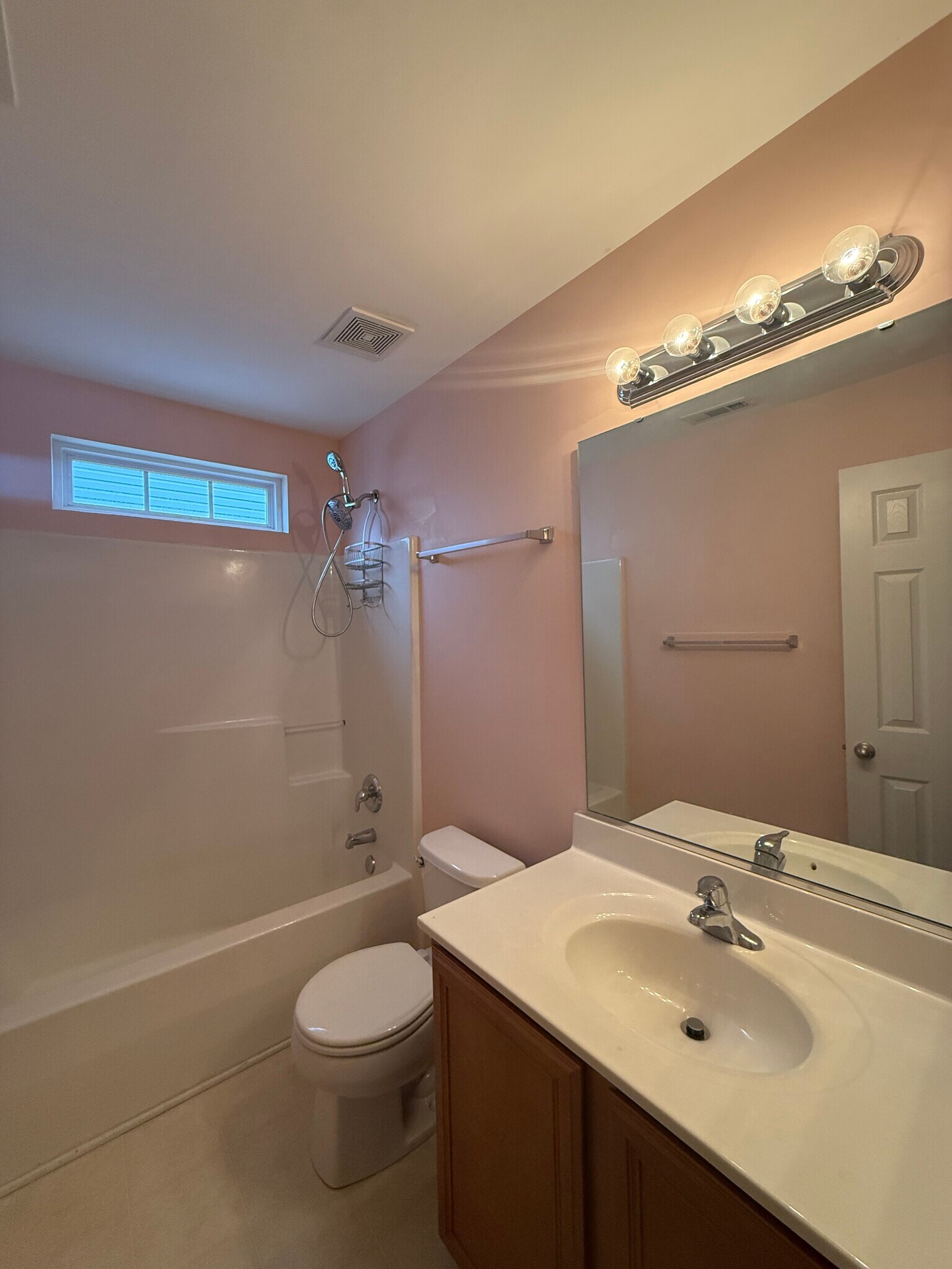 Building Photo - 9568 Kings Parade Blvd