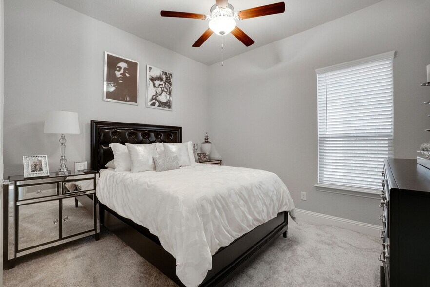 Building Photo - 309 Dove Falls Dr