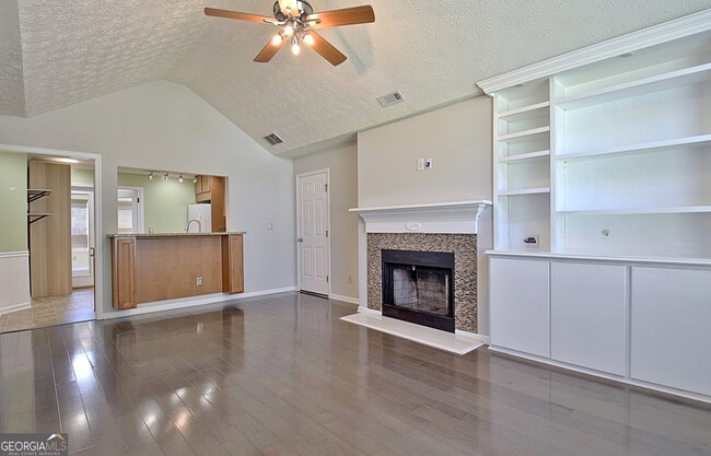 Building Photo - 315 Wood Ridge