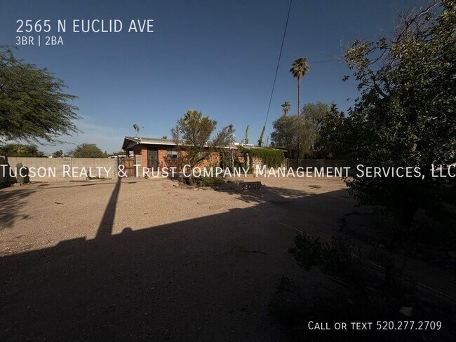 Building Photo - 2565 N Euclid Ave