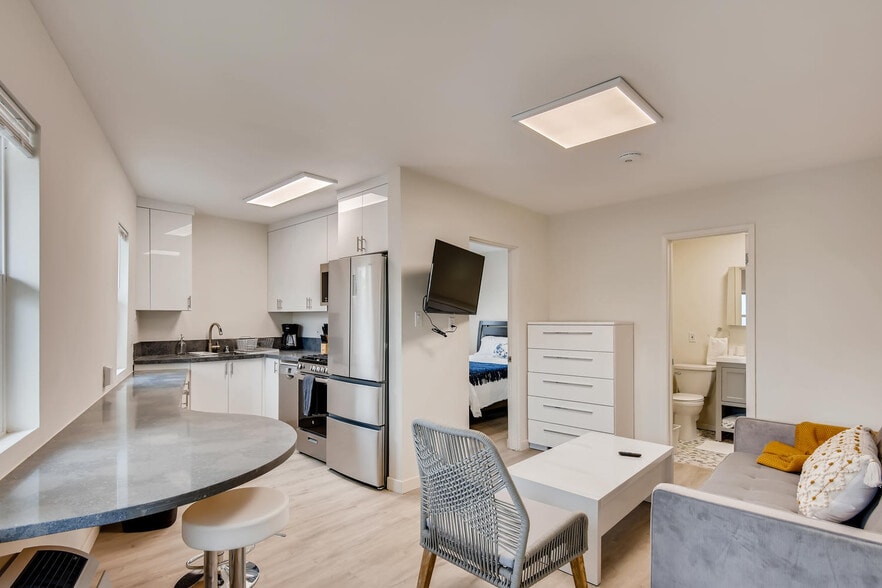 Building Photo - 3944 Mission Blvd