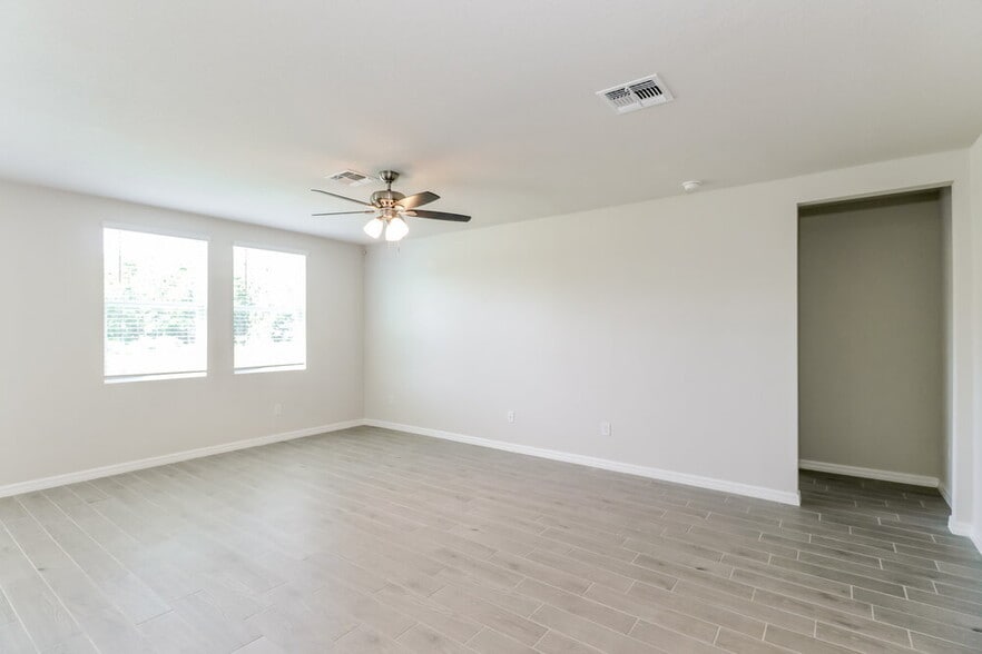 Building Photo - 3250 Forrest Plum Ct