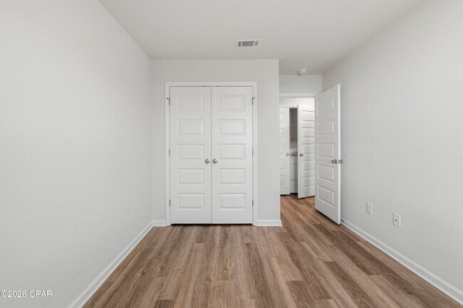 Building Photo - 1749 Jakes Dr