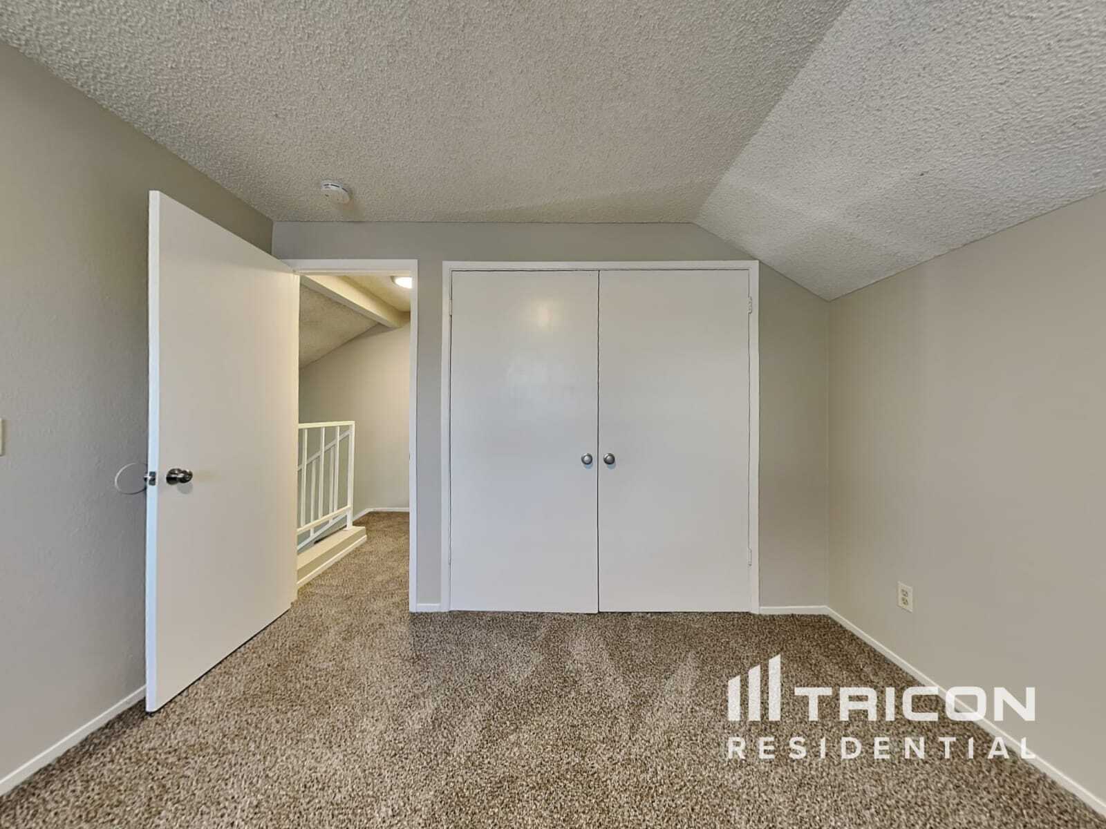 Building Photo - 2878 Goldy Way